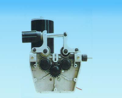 Permanent magnet double drive wire feeding mechanism